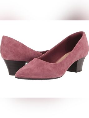 CLARKS Suede Low Heel Comfort Pointed Toe Slip-On Work Office Heels Size 9.5